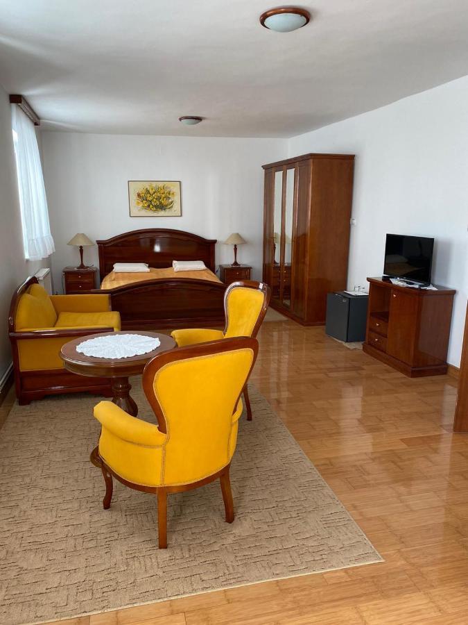 Vila Punta Sibuljina Экстерьер фото